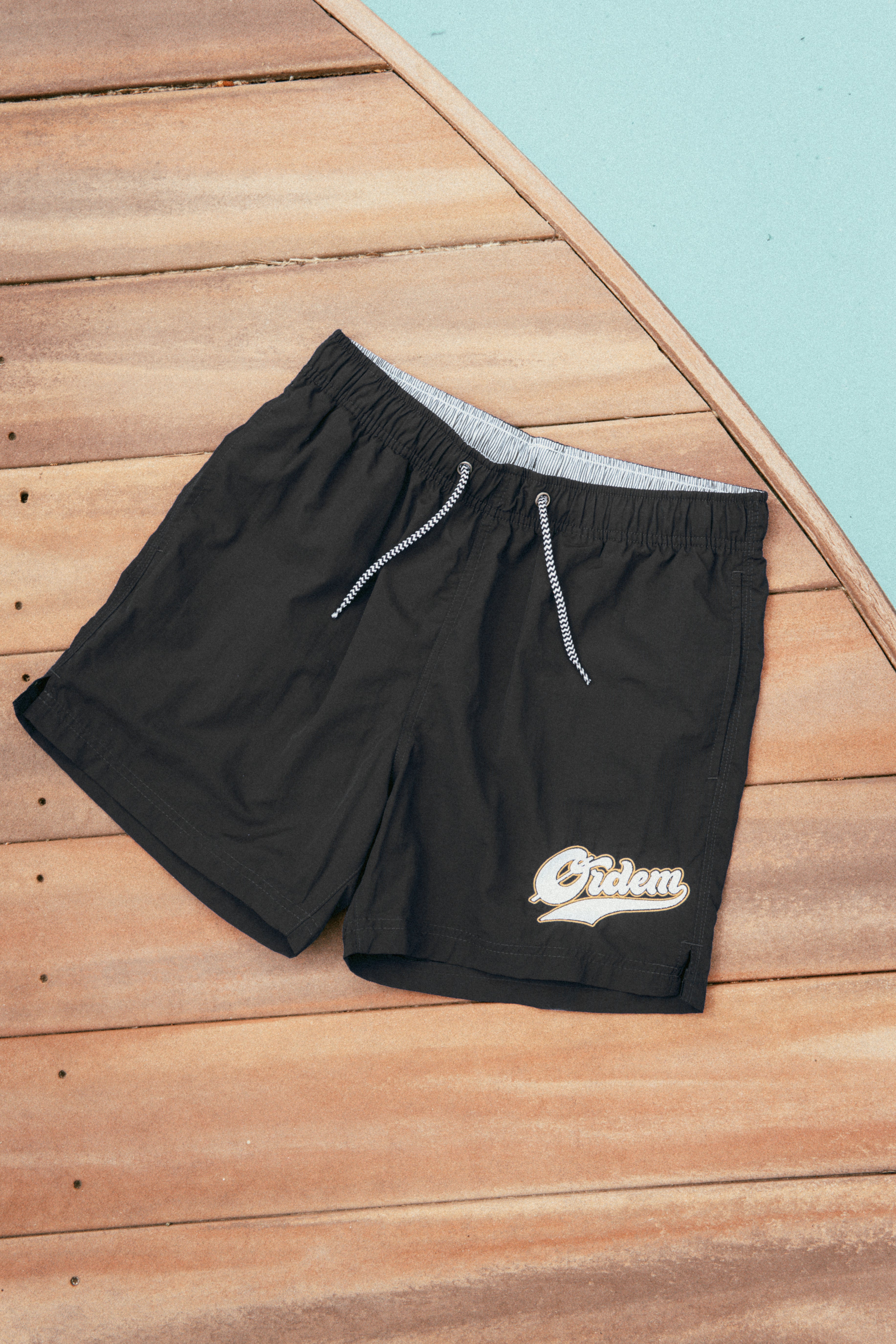 Useless Pride Records Ordem Bathball short de bain noir